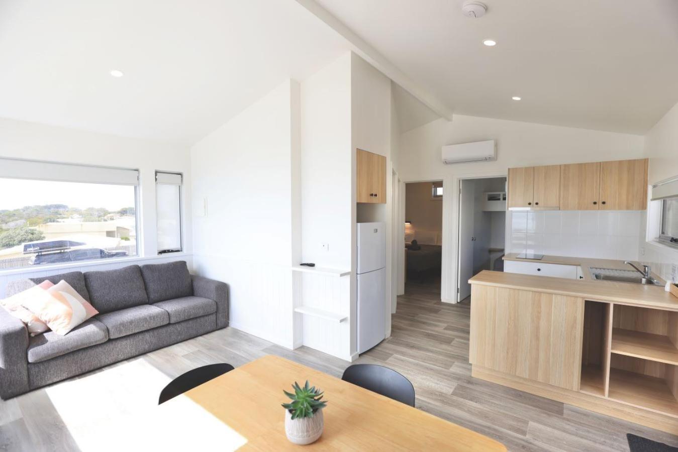 Sea Vu Caravan Park Роб Екстер'єр фото