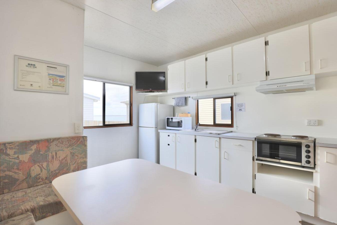 Sea Vu Caravan Park Роб Екстер'єр фото