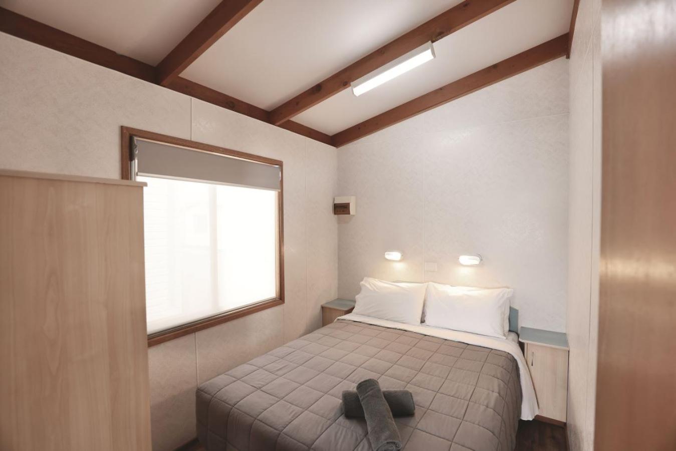 Sea Vu Caravan Park Роб Екстер'єр фото