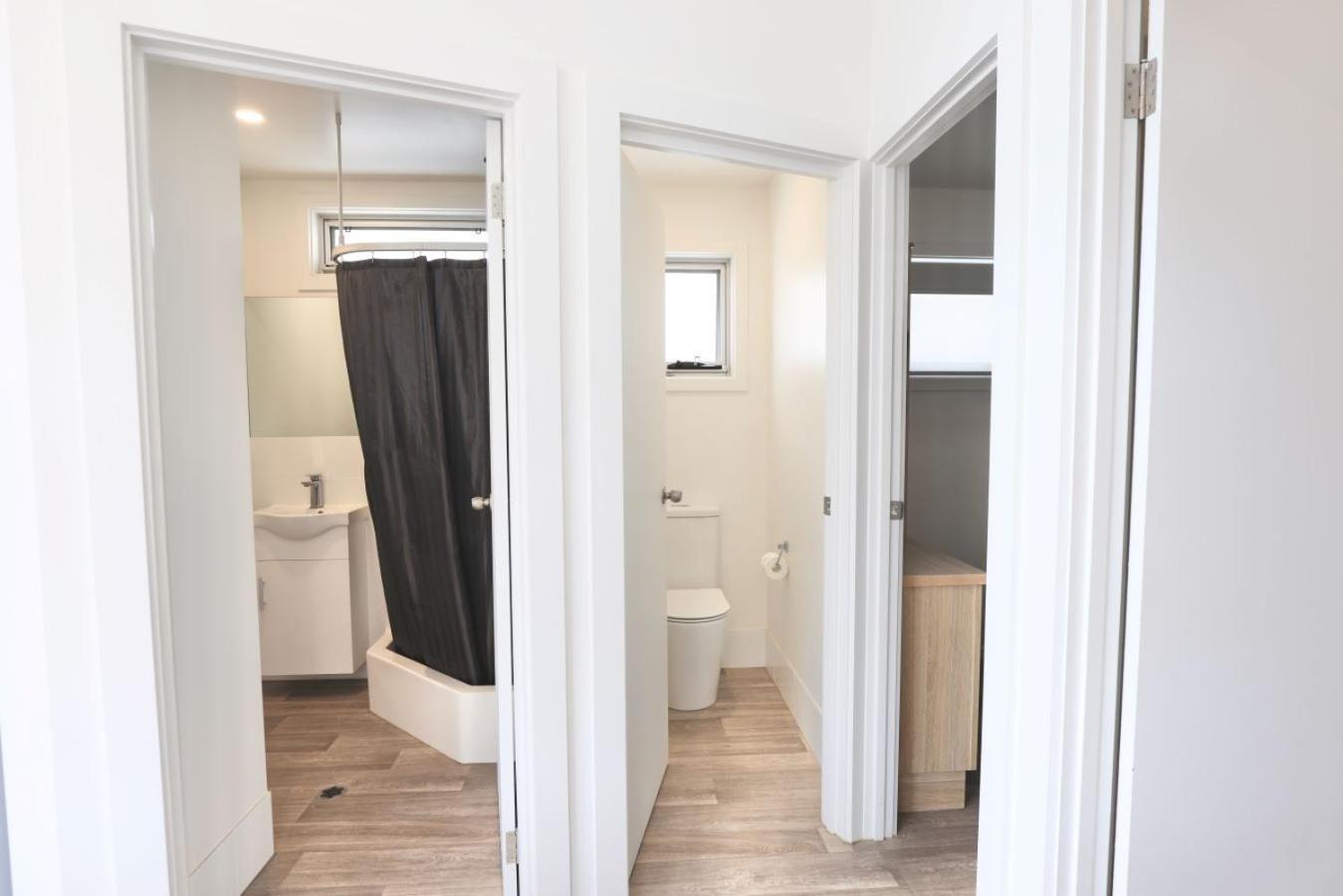 Sea Vu Caravan Park Роб Екстер'єр фото
