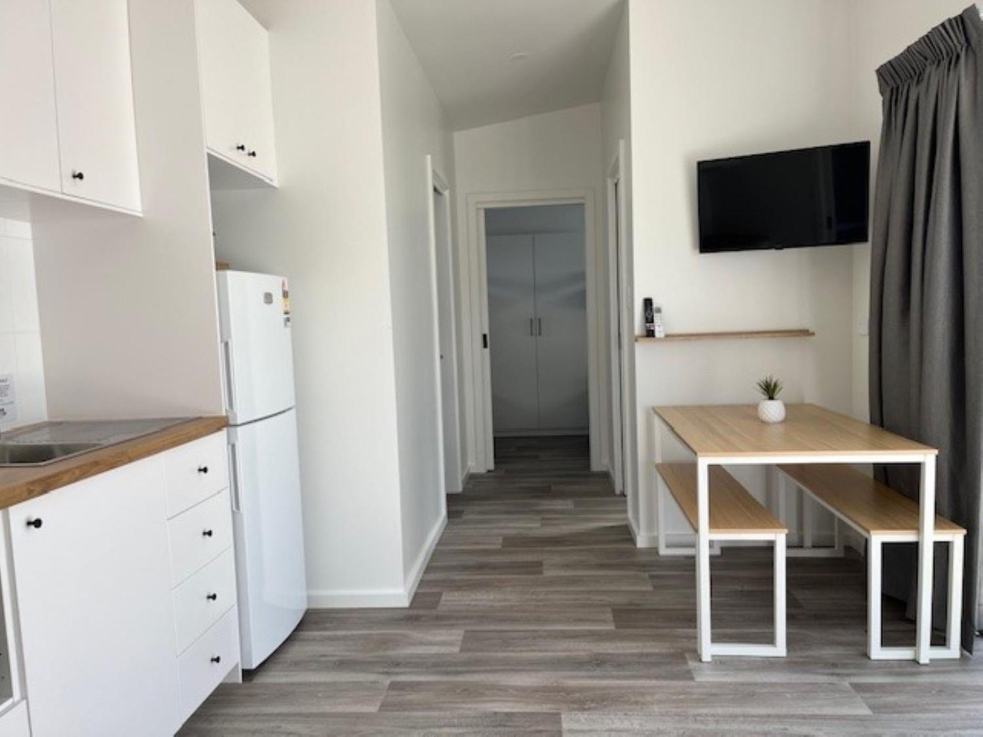 Sea Vu Caravan Park Роб Екстер'єр фото