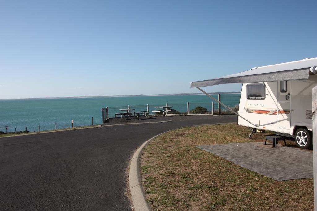 Sea Vu Caravan Park Роб Екстер'єр фото