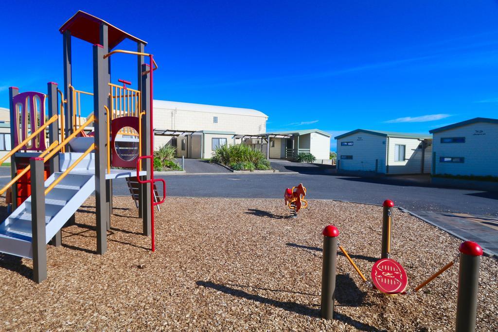 Sea Vu Caravan Park Роб Екстер'єр фото