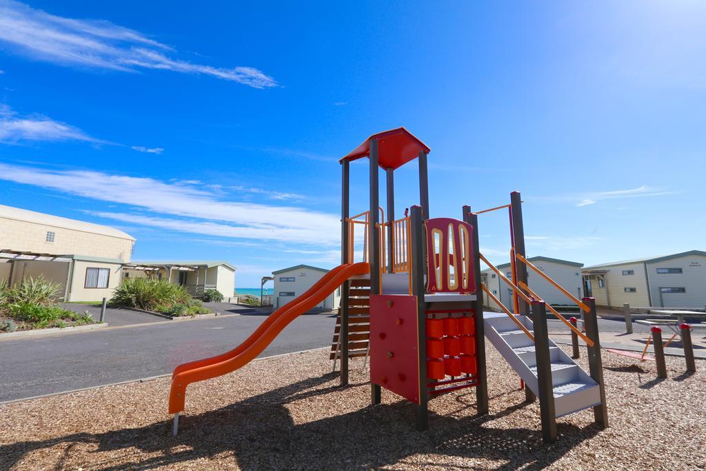 Sea Vu Caravan Park Роб Екстер'єр фото