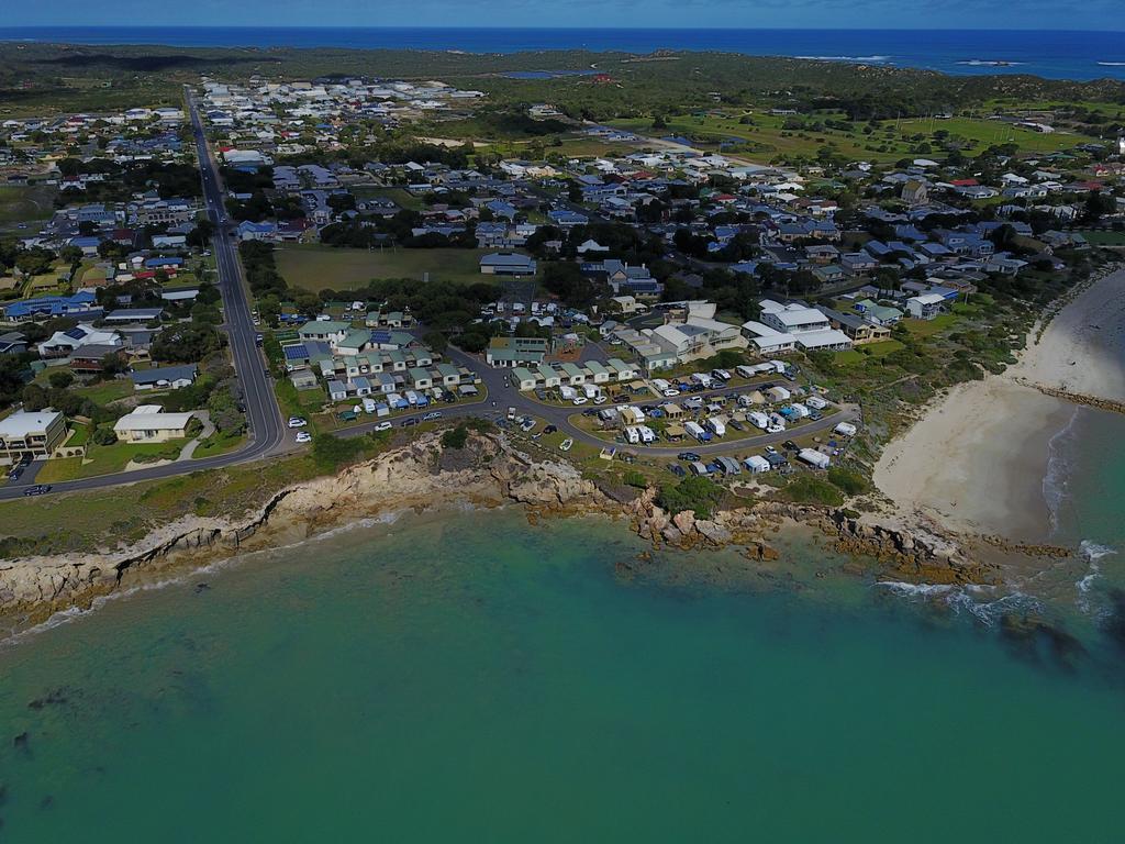 Sea Vu Caravan Park Роб Екстер'єр фото