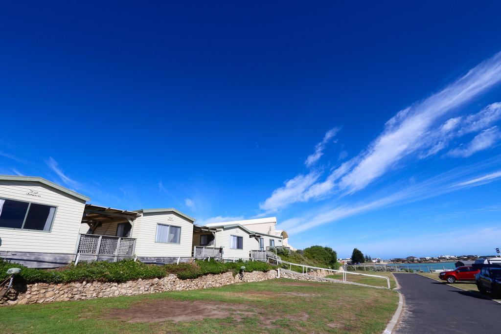 Sea Vu Caravan Park Роб Екстер'єр фото